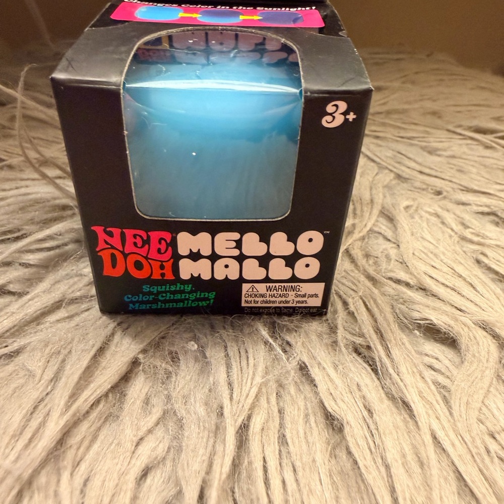 Nee Doh Mello Marsh 3+ Squishy Color-Changing Toy - Blue